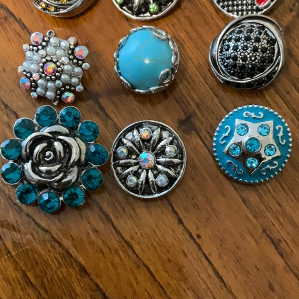 Rhinestone Snaps - Picture 4 of 5